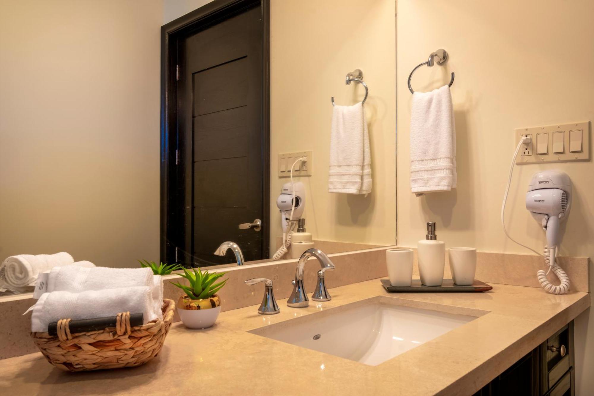 Condo Paraiso - Luxurious New Condo 300Mt From The Beach Cabo San Lucas Ngoại thất bức ảnh